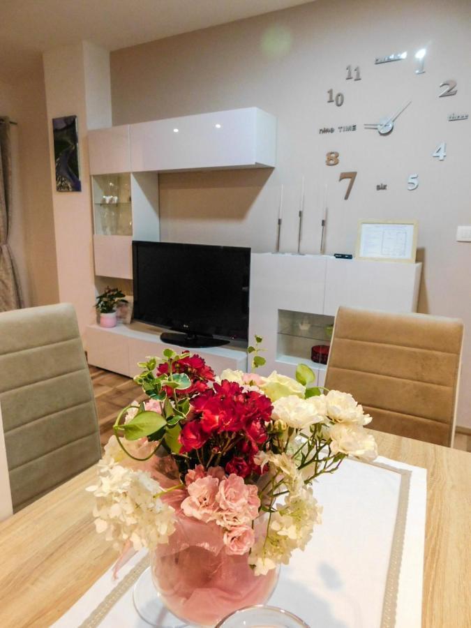 Apartman Lara Otočac Exterior foto