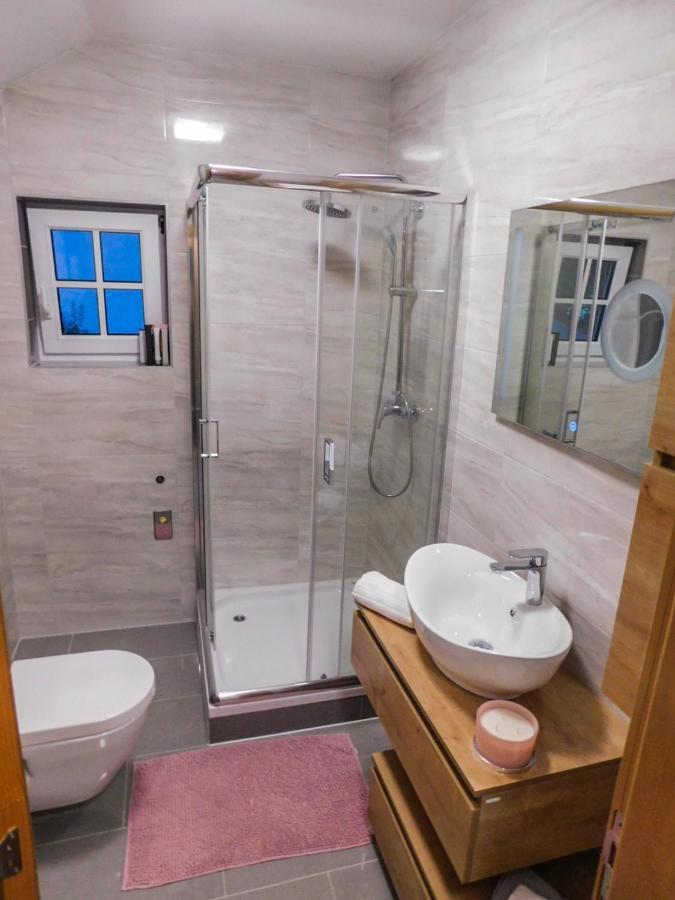 Apartman Lara Otočac Exterior foto