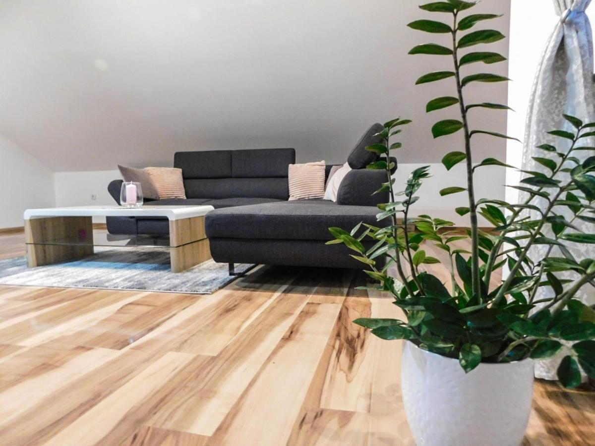 Apartman Lara Otočac Exterior foto
