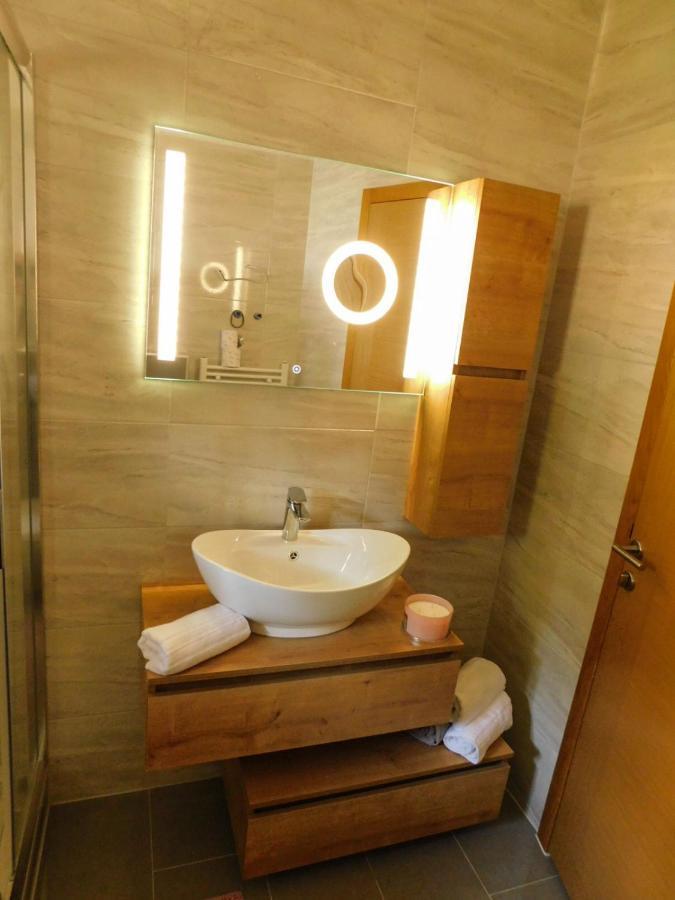Apartman Lara Otočac Exterior foto